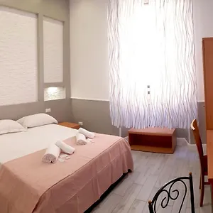 legends-hostel.it-romehotels.com/